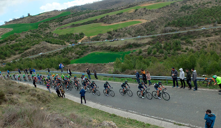 Sky et Movistar equipes